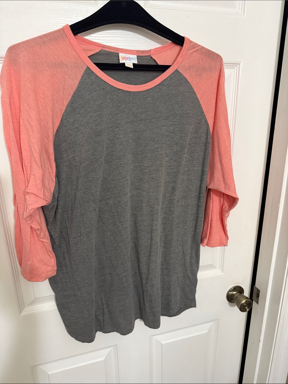 LuLaRoe Gray and Coral Raglan Tee